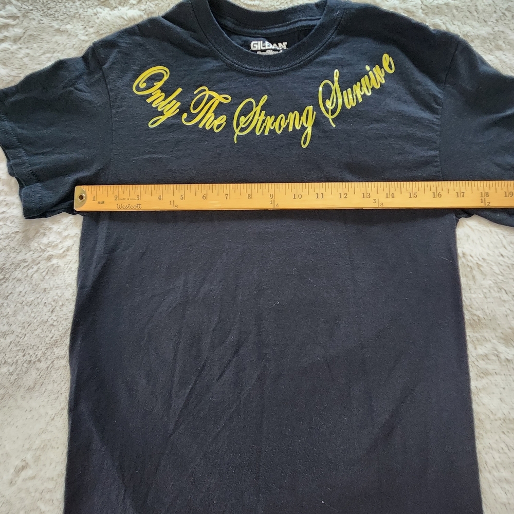 5 for $25 Artist Signed Flaw Band T-Shirt Only The Strong Survive - Picture 2 of 9